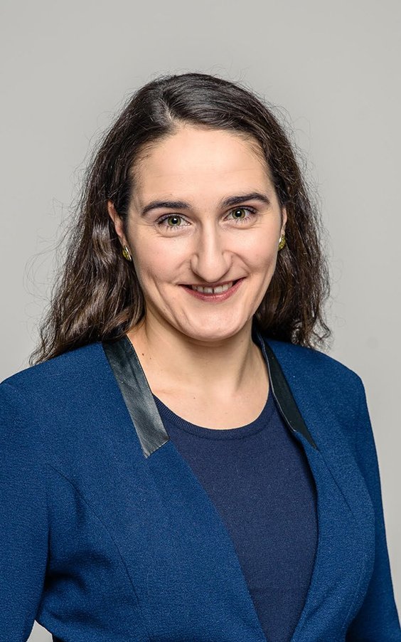 dr Karolina Goraus-Tańska jest adiunktem na Wydziale Nauk Ekonomicznych Uniwersytetu Warszawskiego o