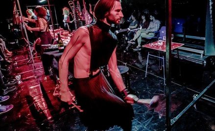 Paweł Smagała, jeden z aktorów-muzyków „Soundworku”.