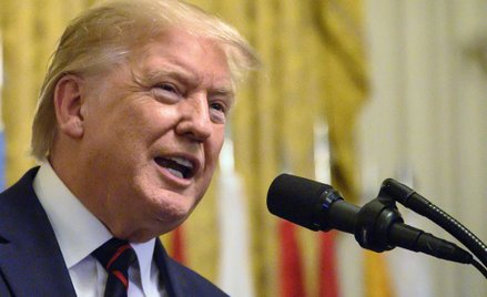Większość Amerykanów przeciwko usunięciu Trumpa