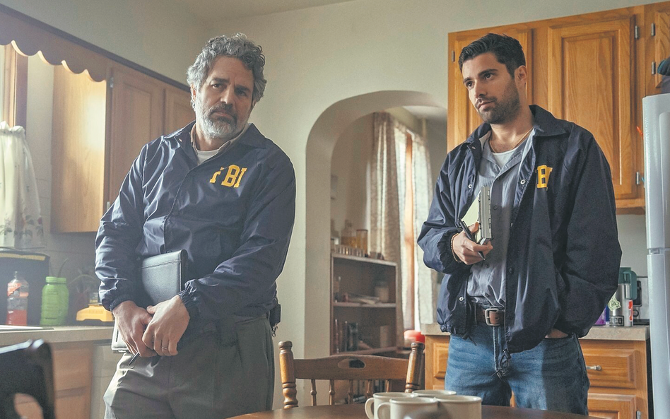 Tom (Mark Ruffalo, z lewej) ma swojej roboty już dosyć. Z kolei Anthony (Fabien Frankel) nie może si