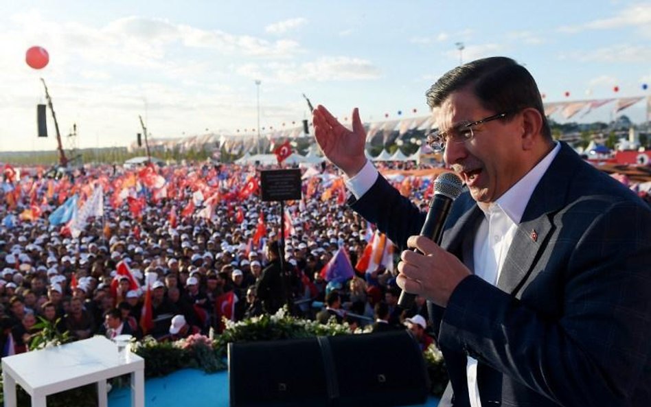 Premier Turcji Ahmet Davutoglu