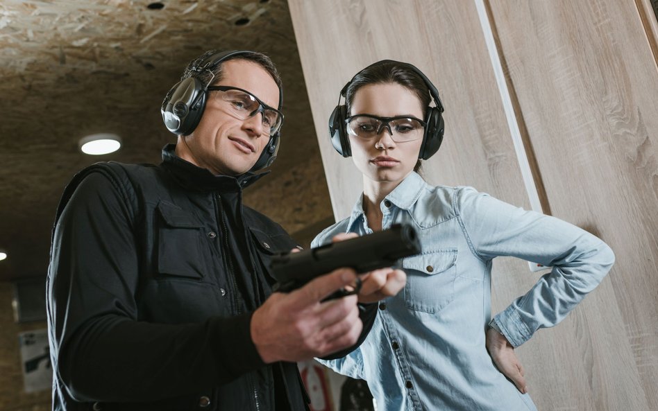 Polacy nie chcą być rozbrojeni. Boom na pozwolenia na broń