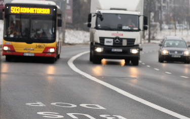 Po buspasach mogą jeździć samochody elektryczne i napędzane wodorem