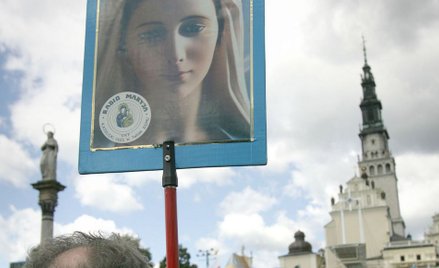 Biskup na pielgrzymce Radia Maryja: Idzie na Polskę potop genderyzmu, LGBT, uczenia dewiacji