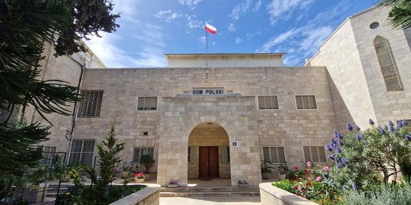 Ambasada RP alarmuje. „Ataki na Nowy Dom Polski w Jerozolimie są niedopuszczalne”
