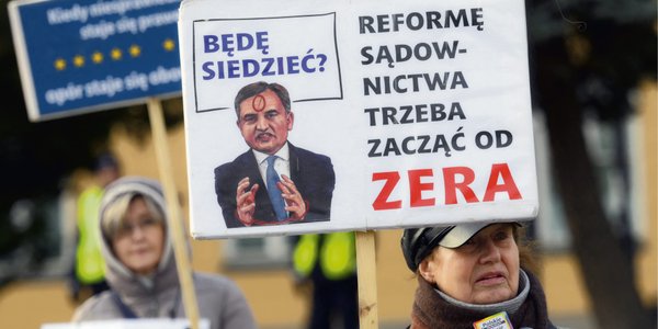 Piotr Zaremba: Donald Tusk ryzykuje. Wierzy w młóckę bardziej niż w merytorykę