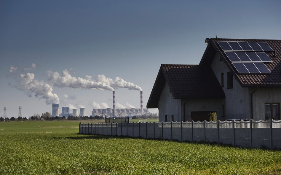 Energetykę opartą na kopalinach można zastąpić OZE, wspieranymi przez magazyny energii