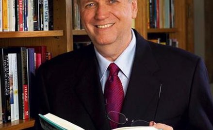 dr Van K. Tharp
