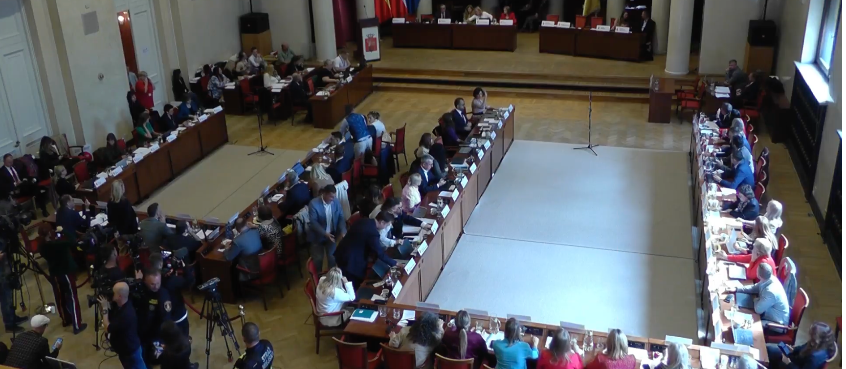 Nocna prohibicja w Warszawie. Obietnica pilotażu zamiast zakazu