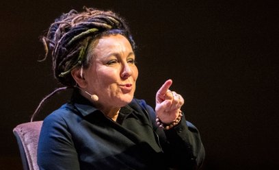 Olga Tokarczuk przyznała się, że wykupiła „najwyższą, zaawansowaną wersję jednego modelu językowego”