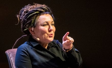 Olga Tokarczuk przyznała się, że wykupiła „najwyższą, zaawansowaną wersję jednego modelu językowego”