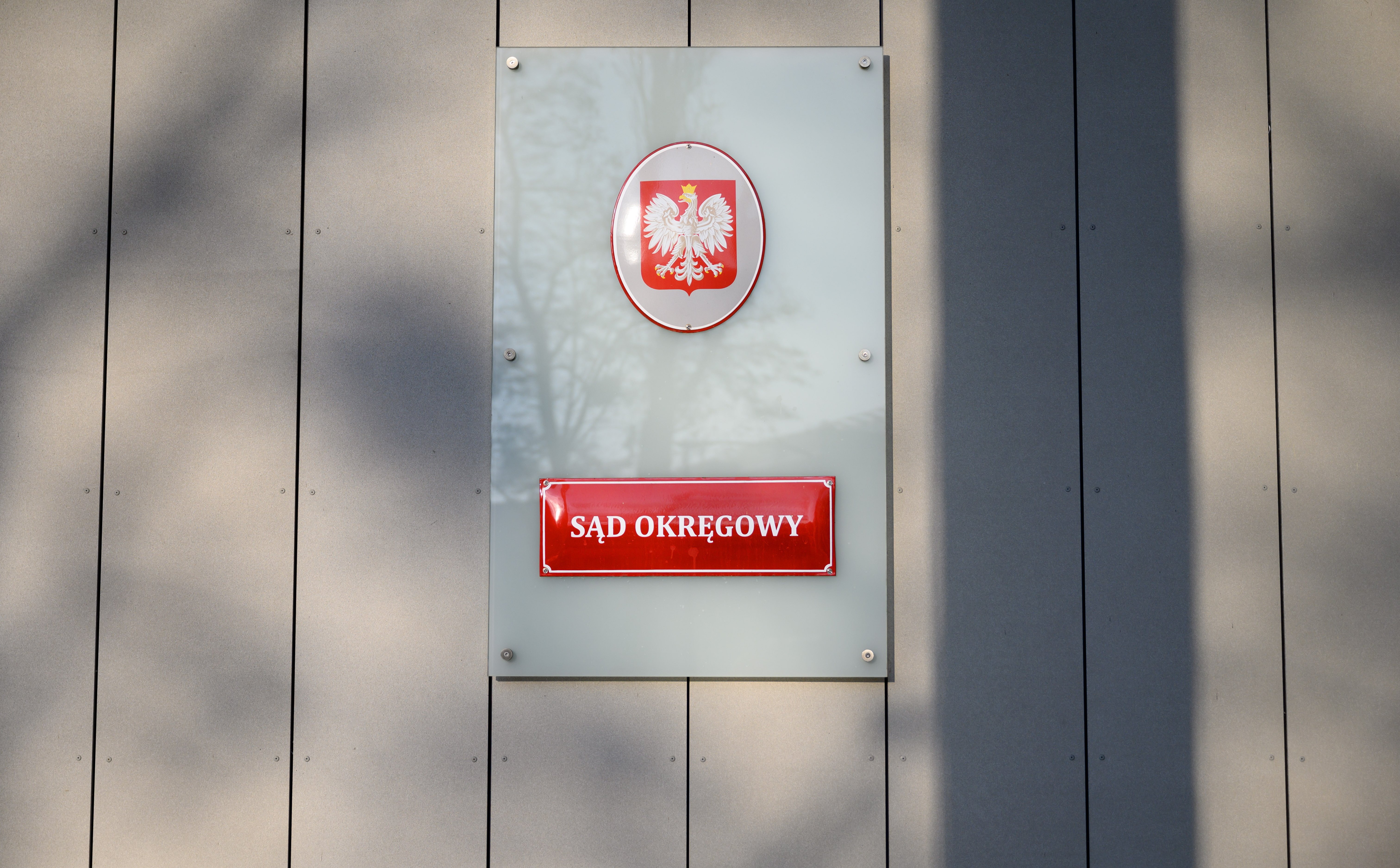 Fiasko przetargu na usługi pocztowe dla sądów i prokuratur. Co dalej z doręczeniami?