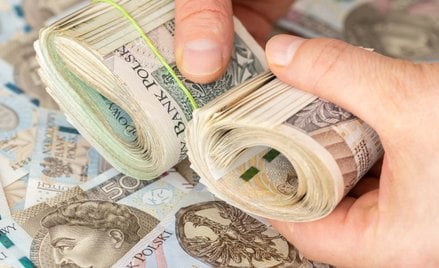 Przeciętne wynagrodzenie w firmach rośnie coraz wolniej. Są nowe dane GUS