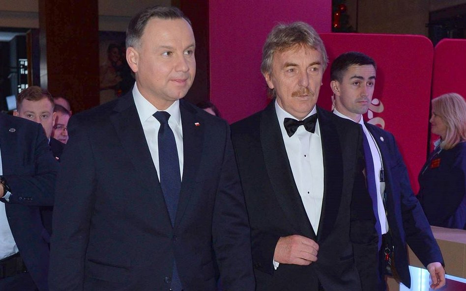 Prezydent Andrzej Duda i prezes PZPN Zbigniew Boniek podczas sobotniej gali stulecia PZPN w Warszawi