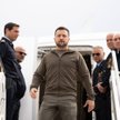 Wołodymyr Zełenski na lotnisku Ciampino pod Rzymem