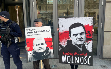 Protest białoruskich opozycjonistów  pod biurem Parlamentu Europejskiego w Warszawie.