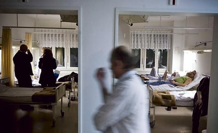 Na Dolnym Śląsku tylko co czwarty szpital podpisał kontrakt na wszystkie usługi. Jedną z takich plac