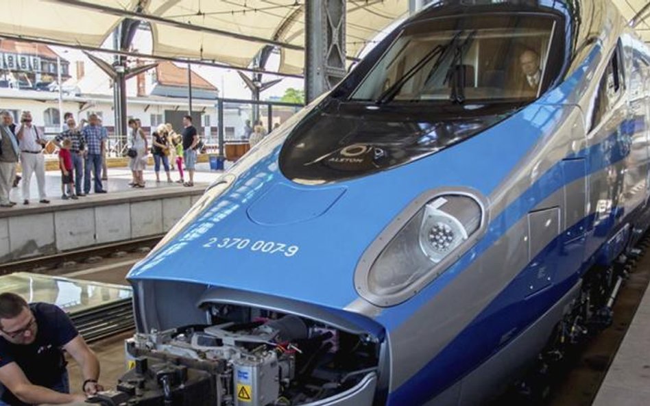 Pendolino pojawi się w rozkładzie jazdy na 2014 r. – zapewnia minister Sławomir Nowak