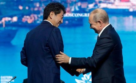 Władywostok 5 września, Shinzo Abe i Władimir Putin