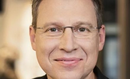 Prezesem CD Projektu jest Adam Kiciński. Kapitalizacja spółki systematycznie rośnie i zbliża się do 