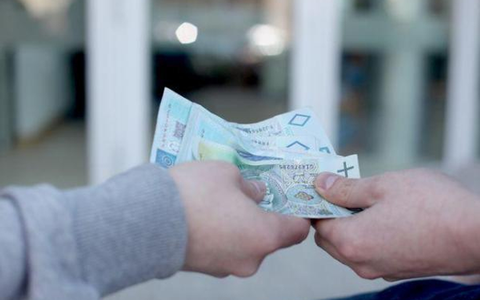 Sam fakt zapłaty pracownikowi odszkodowania za niezgodne z prawem rozwiązanie umowy o pracę nie podw