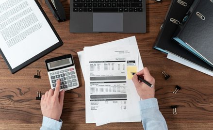 Wpłata zaliczki a obowiązek wystawienia faktury końcowej