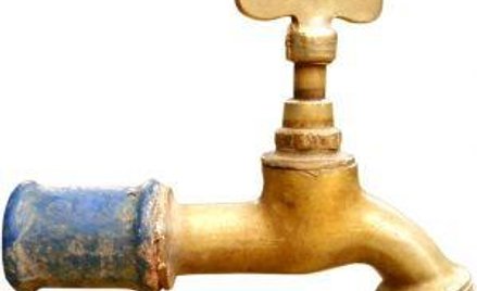 Odsprzedaż wody tak samo opodatkowana jak usługi najmu