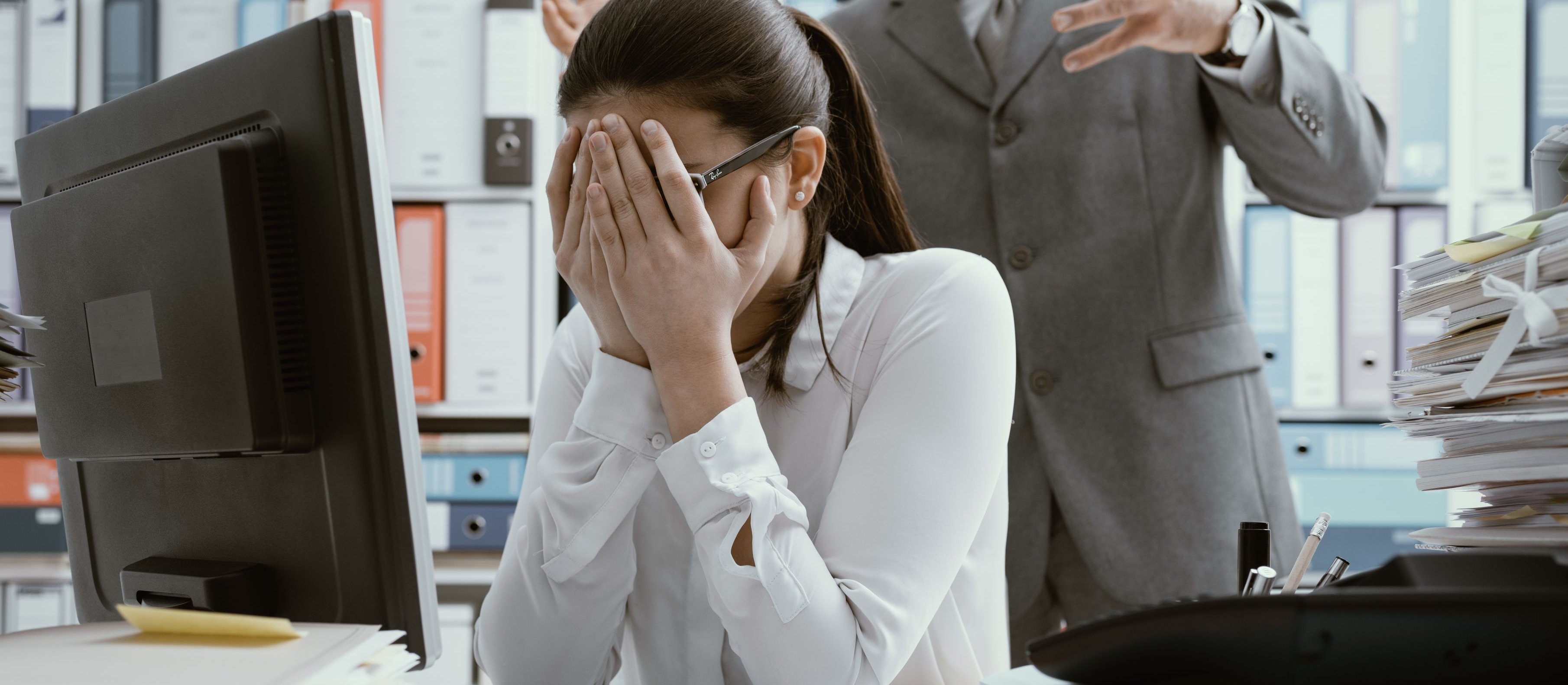 Toksyczny szef albo współpracownik podkopie zdrowie i zmniejszy szanse na premię