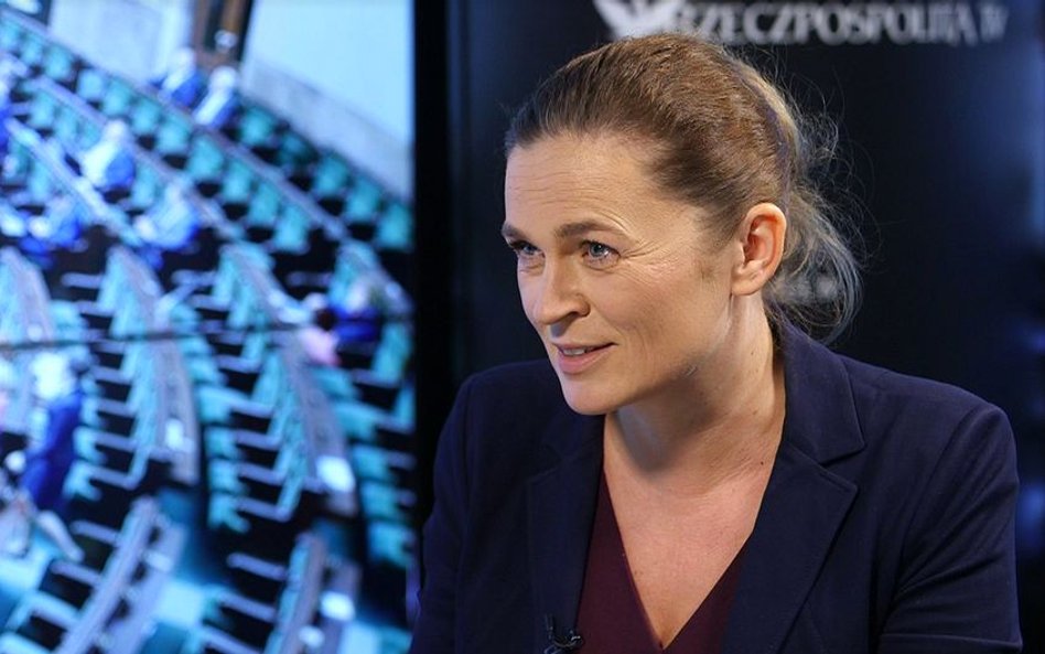 Rządzący pod ścianą, lewica wyciąga tematy światopoglądowe