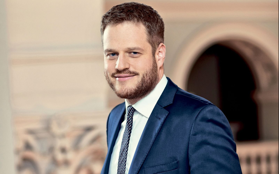 Janusz Cieszyński, szef resortu cyfryzacji miał na początku spory problem z działaniem strony bezpie