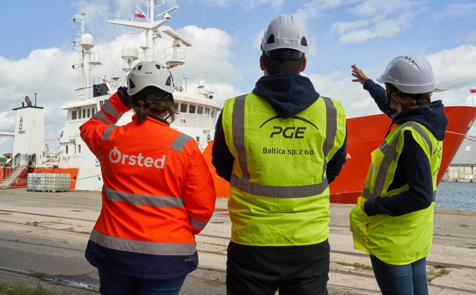 PGE kontynuuje współpracę z Ørsted mimo ich problemów. Co z kolejnymi projektami?