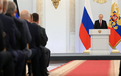 Prezydent Rosji, Władimir Putin, ogłasza nielegalną aneksję na Kremlu