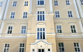 Rewitalizacja pięciokondygnacyjnej kamienicy, wpisanej do rejestru zabytków, wymagała ścisłej współp