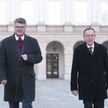 Były szef CBA i były minister spraw wewnętrznych Mariusz Kamiński (P) oraz jego były zastępca Maciej