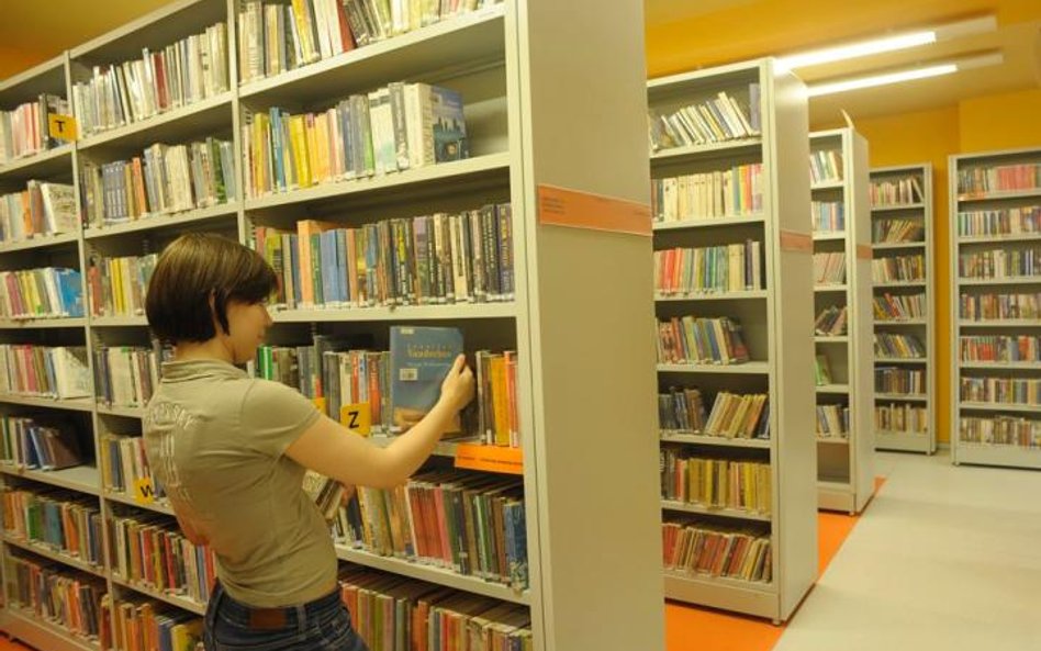 Wprowadzenie opłat w bibliotekach uderzy w czytelnictwo – twierdzą eksperci