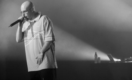 Pono podczas występu w klubie Stodoła w Warszawie, 12 kwietnia 2008 r.