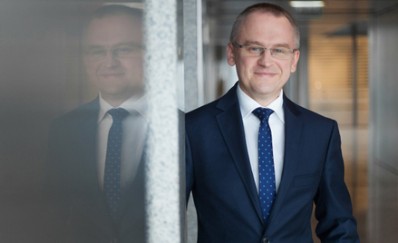 Zachód czeka, a gracze z regionu wietrzą szanse na rynku nieruchomości