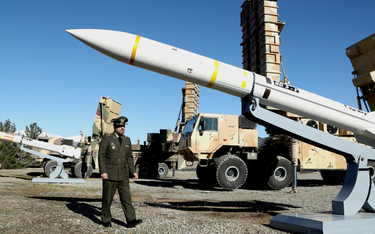 Według irańskich źródeł odbyły się już co najmniej cztery dostawy rakiet