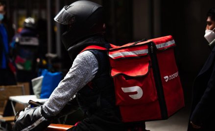 Popyt na dostawy jedzenia pozostaje wysoki