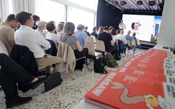 Uczestnicy programu przez najbliższe sześć miesięcy będą korzystać z intensywnego wsparcia merytoryc