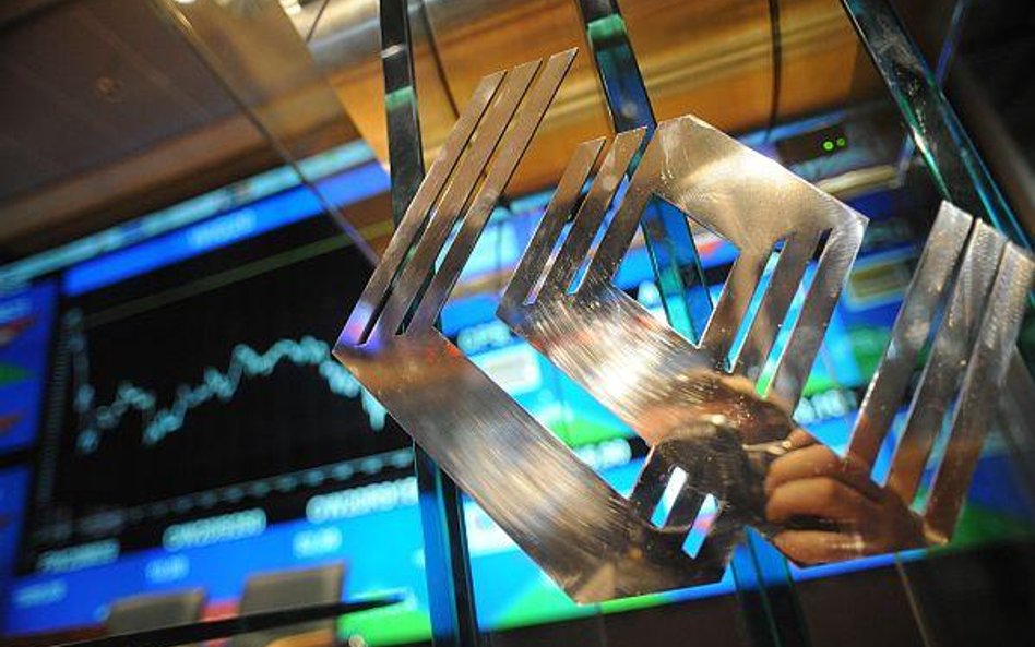 Indeks WIG20 powoli zbliża się do poziomu 2400 pkt