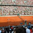 Nadal odpędza kryzys