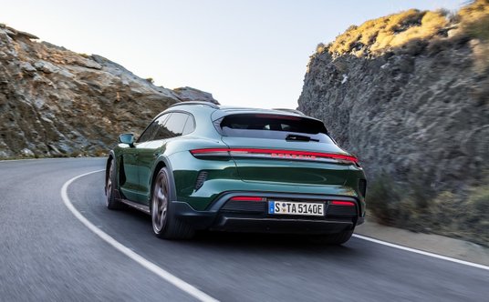 Porsche Taycan Turbo Cross Turismo