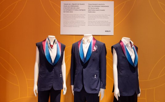 Stroje dla francuskich sportowców uszyte przez markę Berluti.