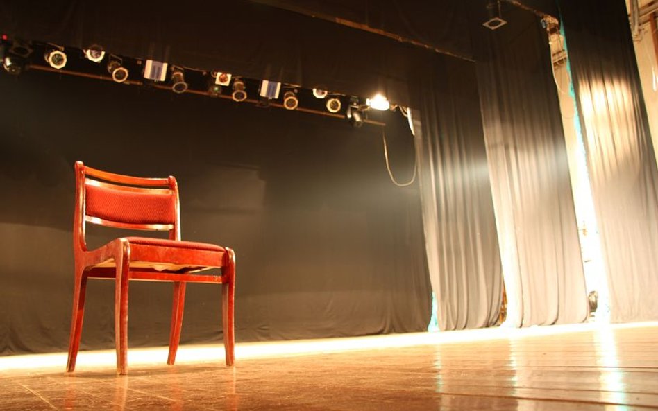 Teatr Wielki w Łodzi areną sporu władz województwa
