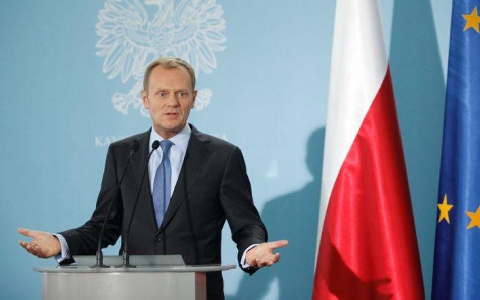 Premier Donald Tusk zapowiedział wczoraj, że sprawdzi, które z samorządów "przesadziły i chciały doi