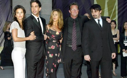 Obsada kultowego serialu „Przyjaciele”. Od lewej: Courtney Cox Arquette, David Schwimmer, Jennifer A