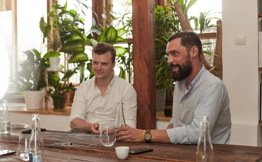 "Paweł Światczyński, Maciej Żakowski, twórcy wydarzenia Restaurant Week. Fot: Sebastian Ciuliński"