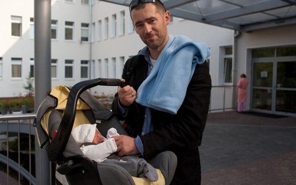 Tata musi wziąć cały urlop