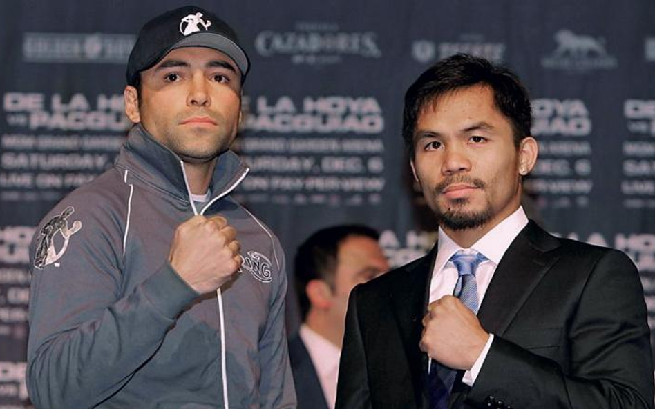 Walkę De La Hoi z Mannym Pacquiao (z prawej) pokaże Polsat w nocy z soboty na niedzielę o 2.30